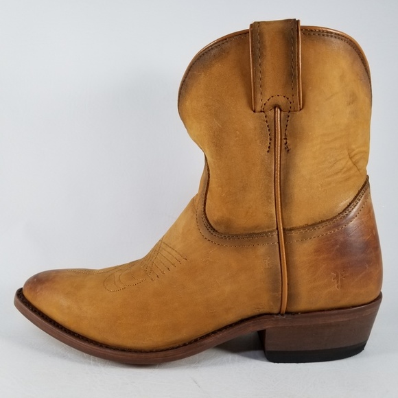 Frye Billy Short Western Leather Riding Boot - Picture 3 of 8